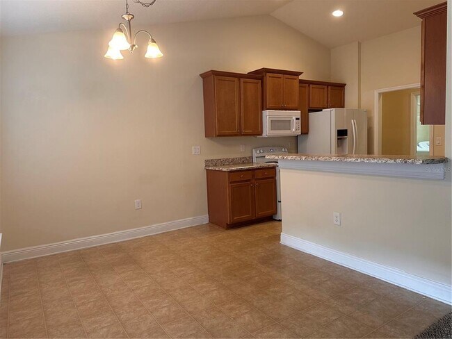 Building Photo - 402 Edith Dr