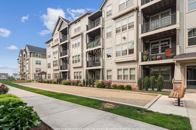 Building Photo - Charming One-Bedroom Condo in the Heart of Bull Mountain - Pool & Gym Access Included!