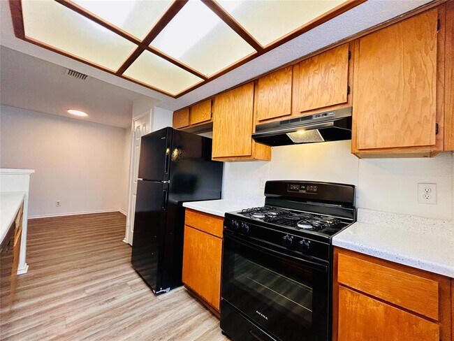 Building Photo - 9315 Kempler Dr