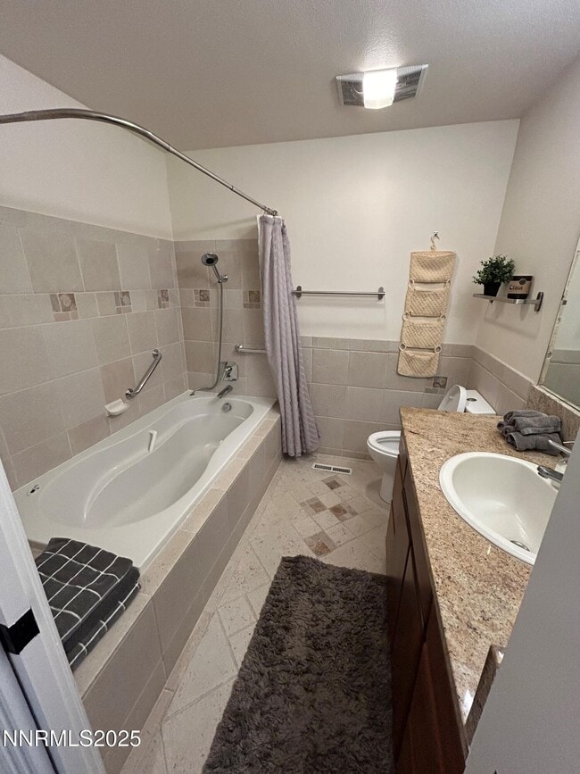 Building Photo - 655 E Riverview Cir