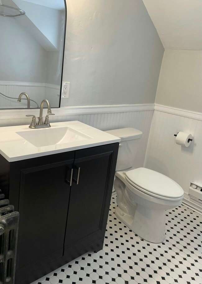 Building Photo - 624 Jefferson Ave