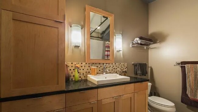 Building Photo - CW Lofts