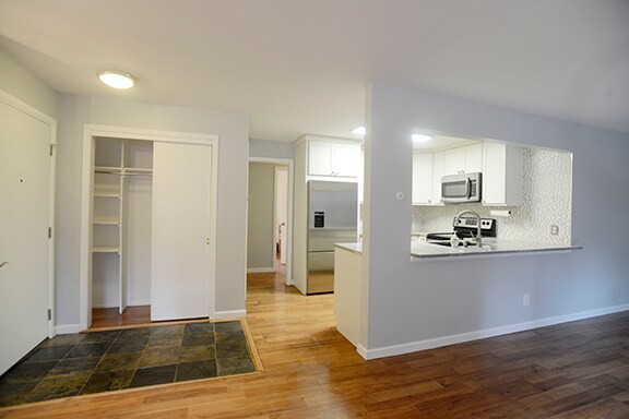 Kitchen and Entry - 1895 Alpine Ave