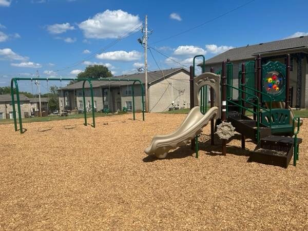 Building Photo - 300 Berkley Dr