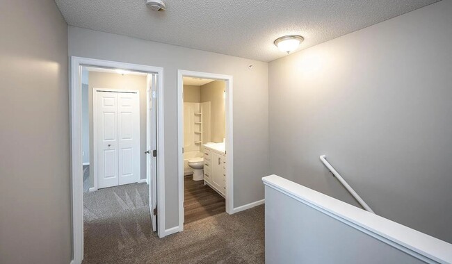 Building Photo - 8919 Ladino Cir