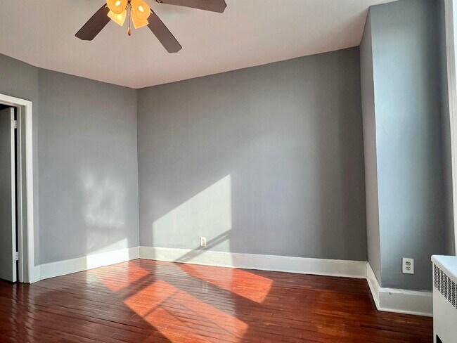 Building Photo - 80 Paterson St