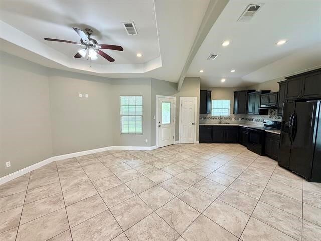 Building Photo - 2865 Amber Ave