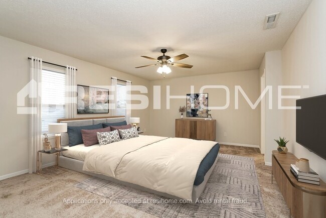 Building Photo - 1726 Blue Grass Pkwy