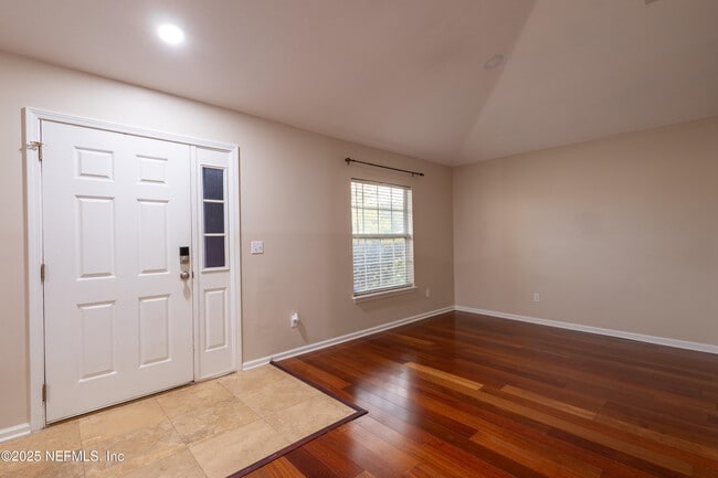 Building Photo - 1341 Grey Feather Ln