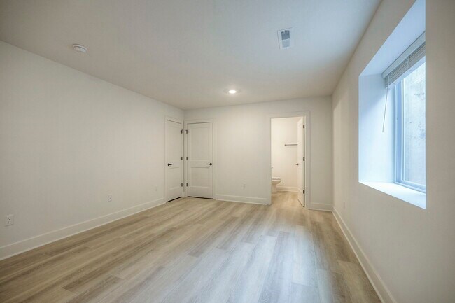 Building Photo - 22906 W 72nd Ter