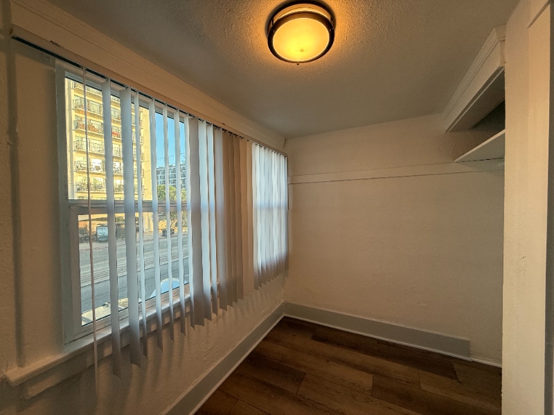 Building Photo - 721 Pacific Ave