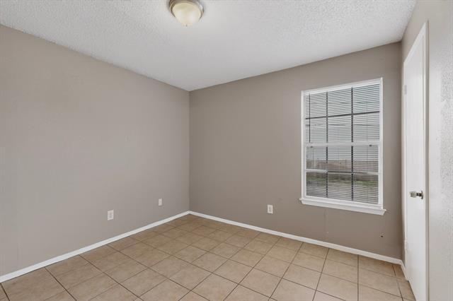 Building Photo - 8024 Cambridge Cir