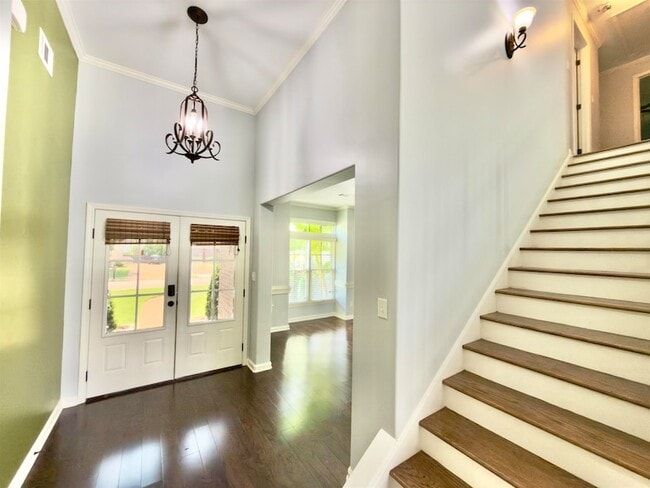 Building Photo - 570 Winding Valley Cove