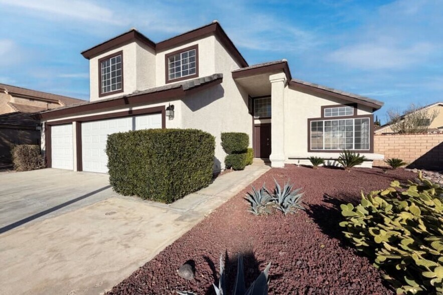 Building Photo - 37740 Duffel St