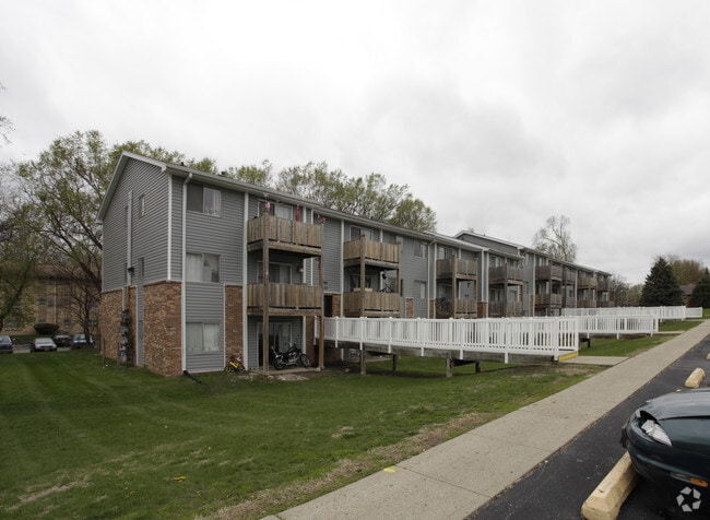 Building Photo - West Winds Apartments