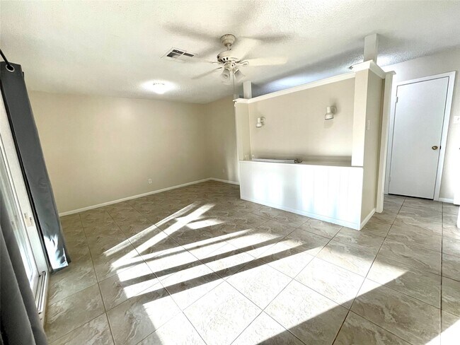 Building Photo - 307 Whitecap Dr