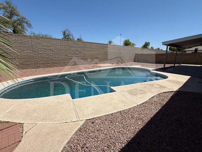 Building Photo - 3617 S Siesta Ln