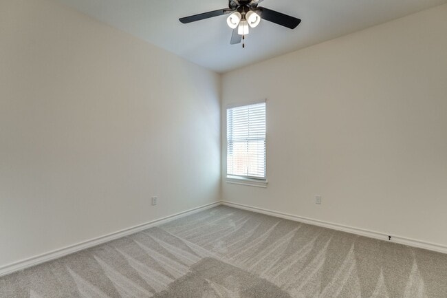 Building Photo - AVAILABLE FOR PRELEASE - 3 Bedroom Townhome in Escondido - Frenship ISD