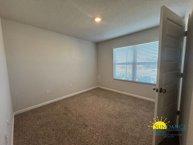 Building Photo - Beautiful 4 Bedroom Home in South Crestview!