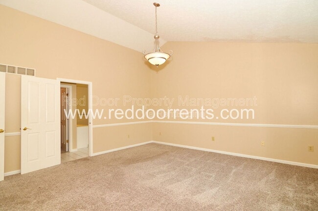 Building Photo - 12854 S Fleetwood Dr