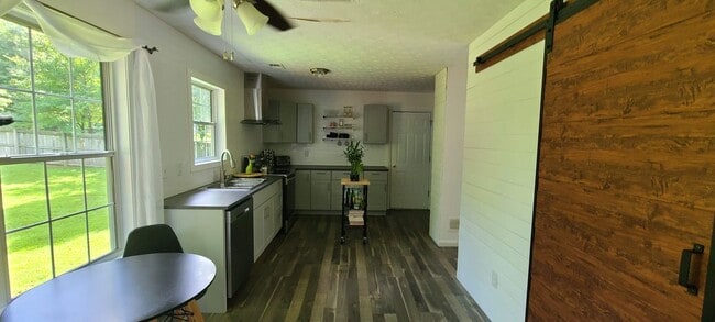 Building Photo - 640 Tribble Creek Dr