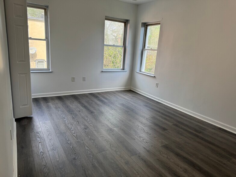 Building Photo - 509 Mosher St