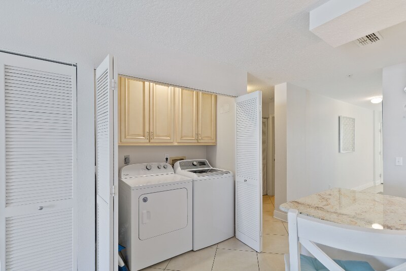 Building Photo - 12935 Gulf Ln