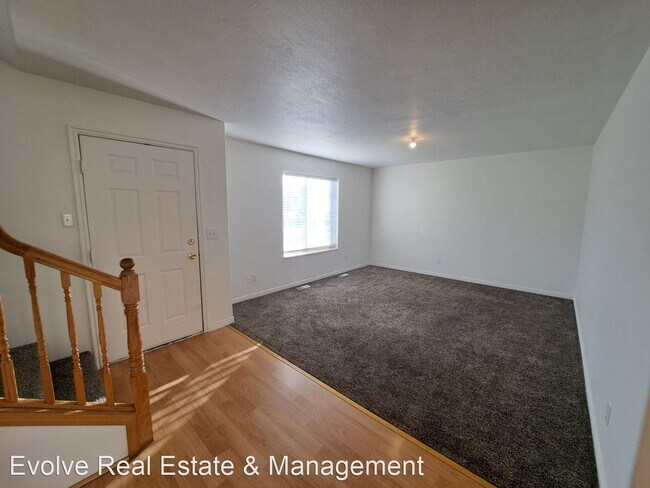 Building Photo - 3 br, 2.5 bath House - 469 E 250 N