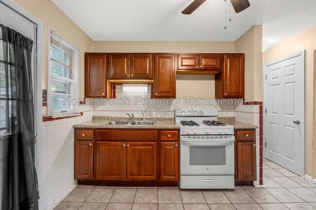 Building Photo - 8253 Frost Ave