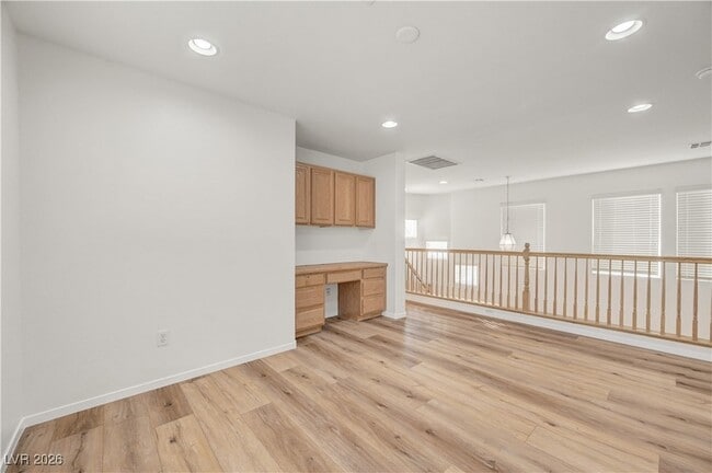 Building Photo - 9260 Pembrook Falls Ave