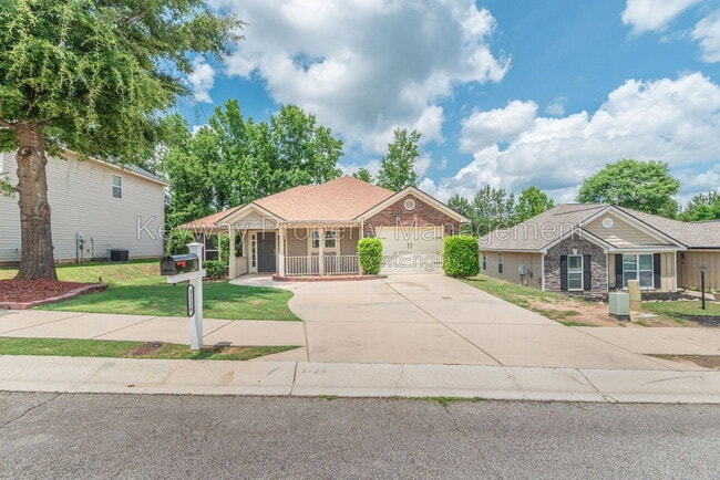 Building Photo - 3128 Alexandria Dr