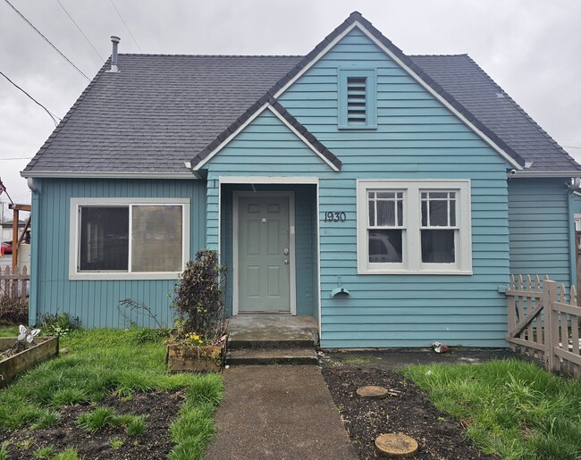 Building Photo - Quaint 3 Bed/ 1 Bath Home For Rent!