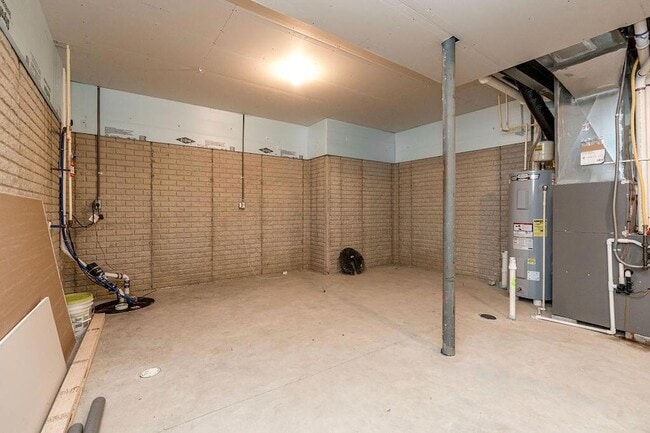 Building Photo - 123 Schellinger St