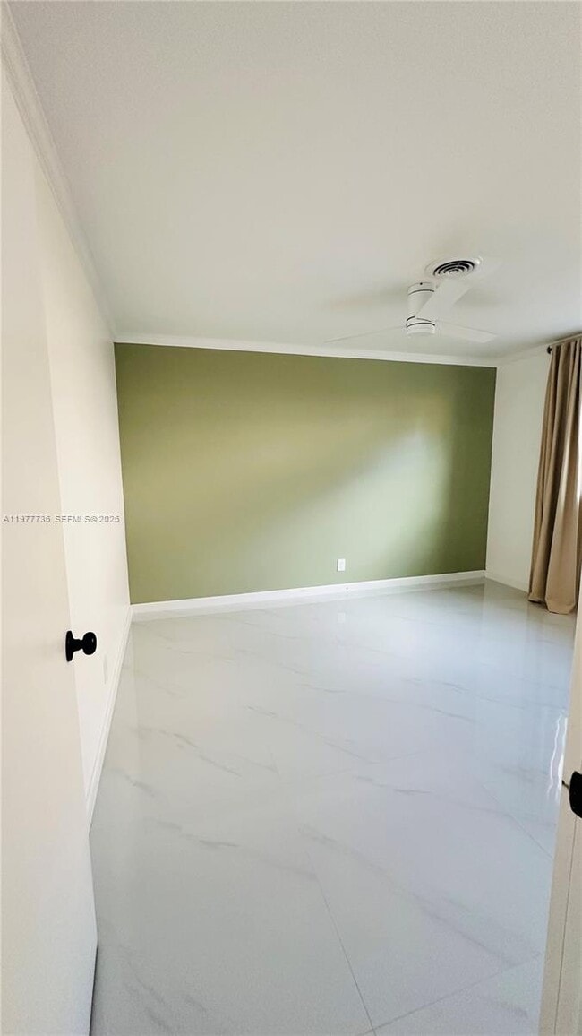 Building Photo - 1675 NE 45th St