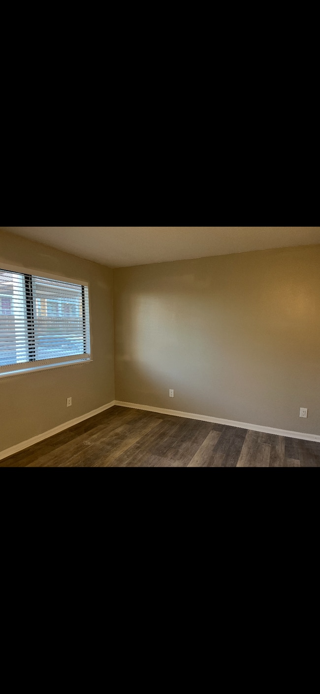 Building Photo - 253 Hayden Rd