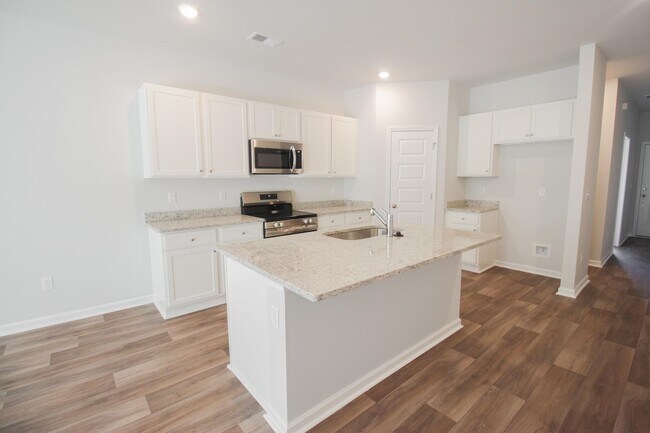 Building Photo - 1382 Speedway St