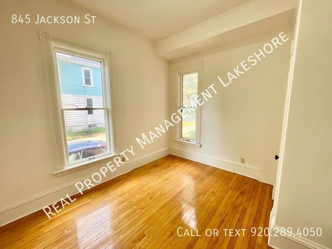 Building Photo - 845 Jackson St