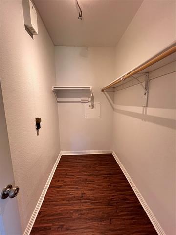 Building Photo - 623 Creekside Dr