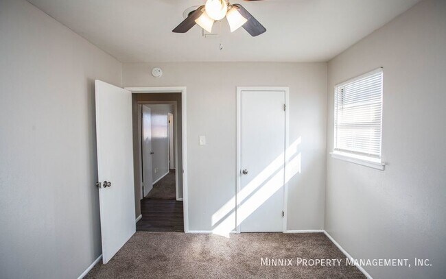 Building Photo - 3403 Bangor Dr