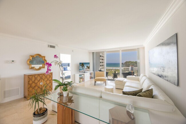 Building Photo - 2780 S Ocean Blvd