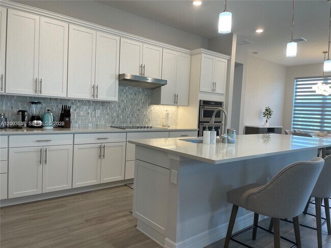 Building Photo - 9139 Passiflora Wy