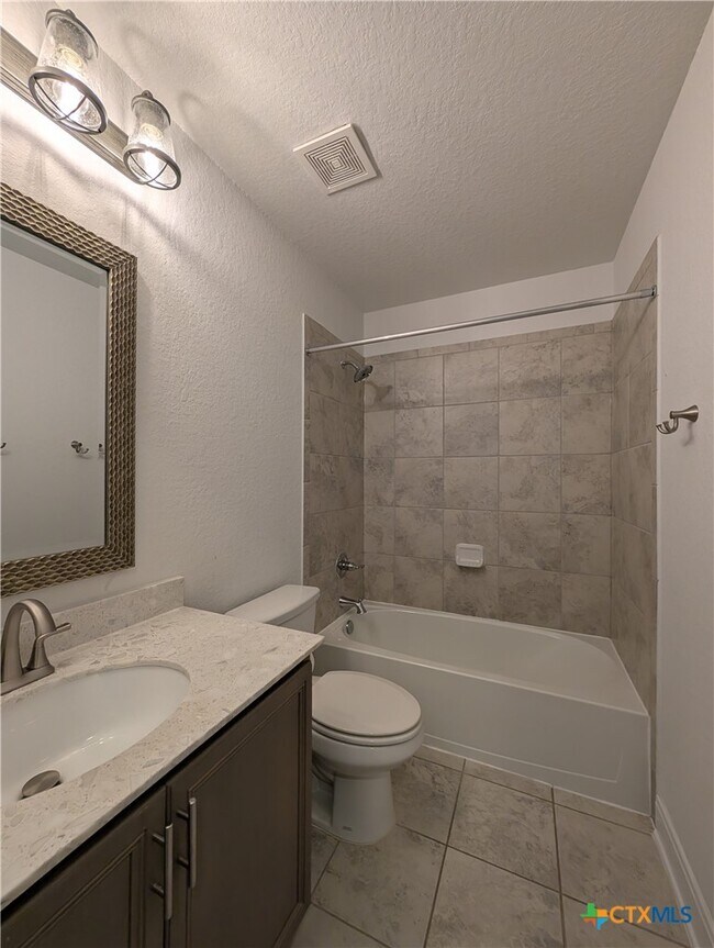 Building Photo - 2935 Aller