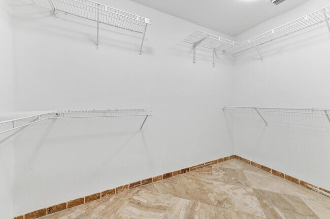 Building Photo - 13772 Ishnala Cir