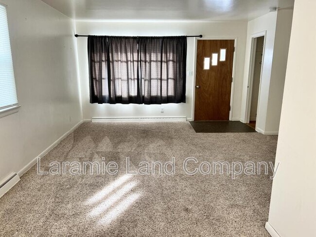 Building Photo - 1425 Fetterman Dr