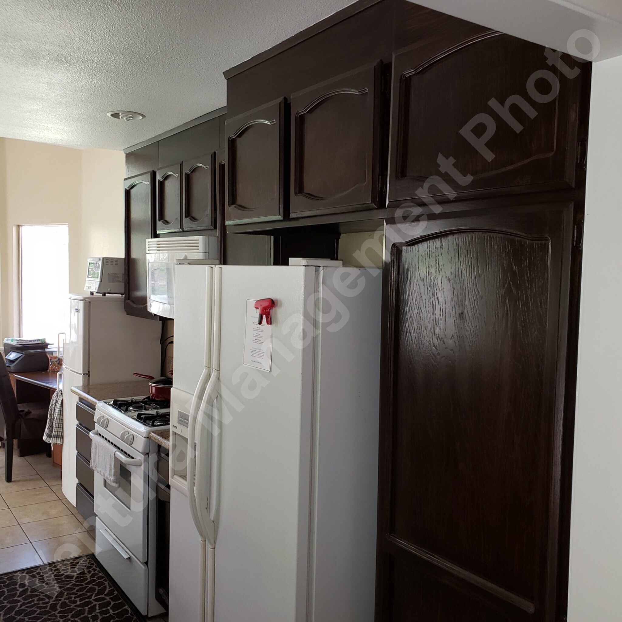 Building Photo - 6802 Chapman Pl