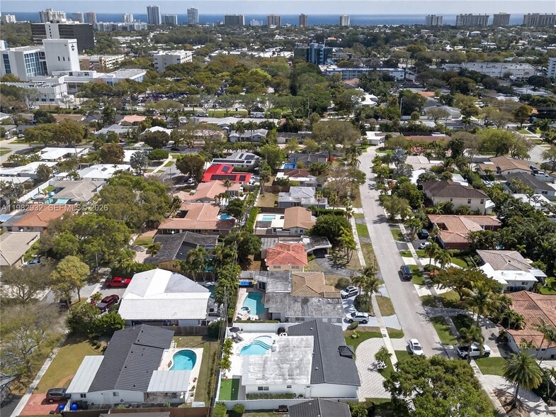 Building Photo - 2161 NE 62nd St