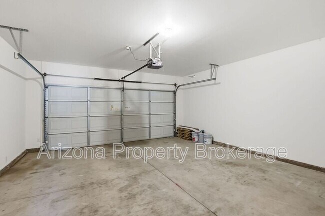 Building Photo - 13285 W Gelding Cir