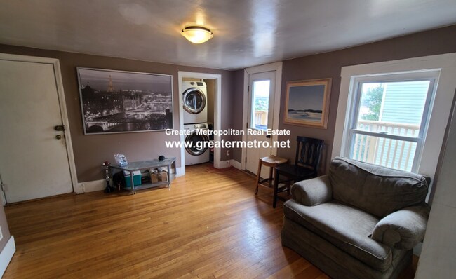 Building Photo - 23 Boston St