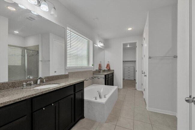 Building Photo - 2517 Cappelle Way