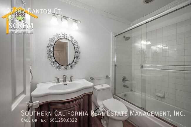 Building Photo - Four Bedroom Home with a View and a Loft i...